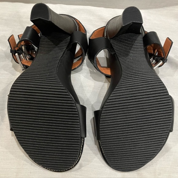 Size 40 (about 9-9.5) Luxury Rebel Elegant Black Women's Heels - Picture 5 of 7